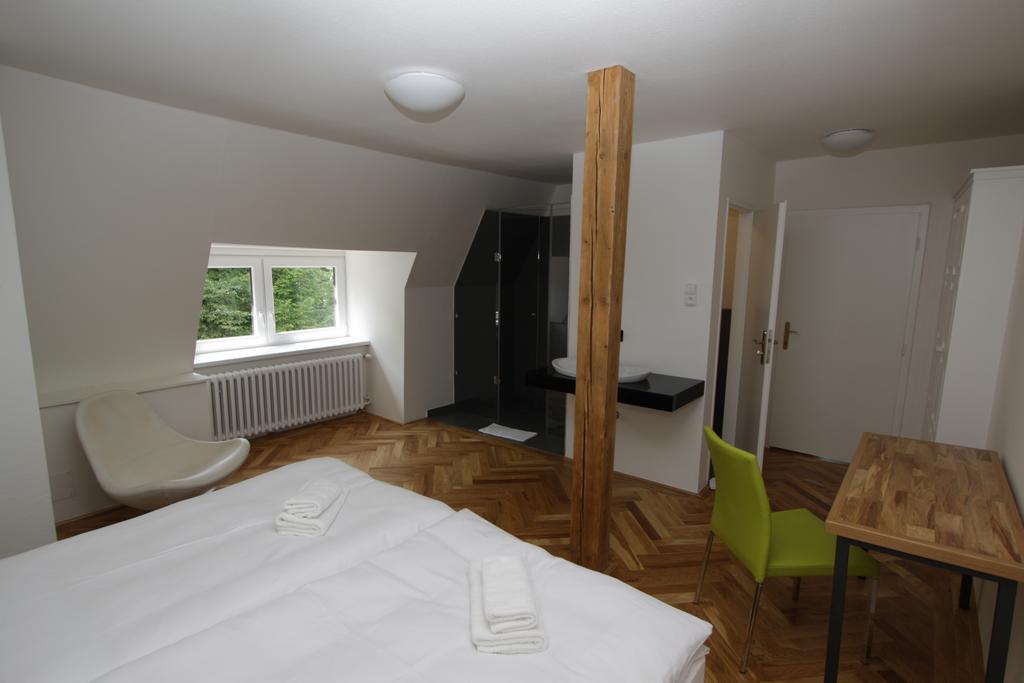 Vila Olga Jevany Exteriör bild